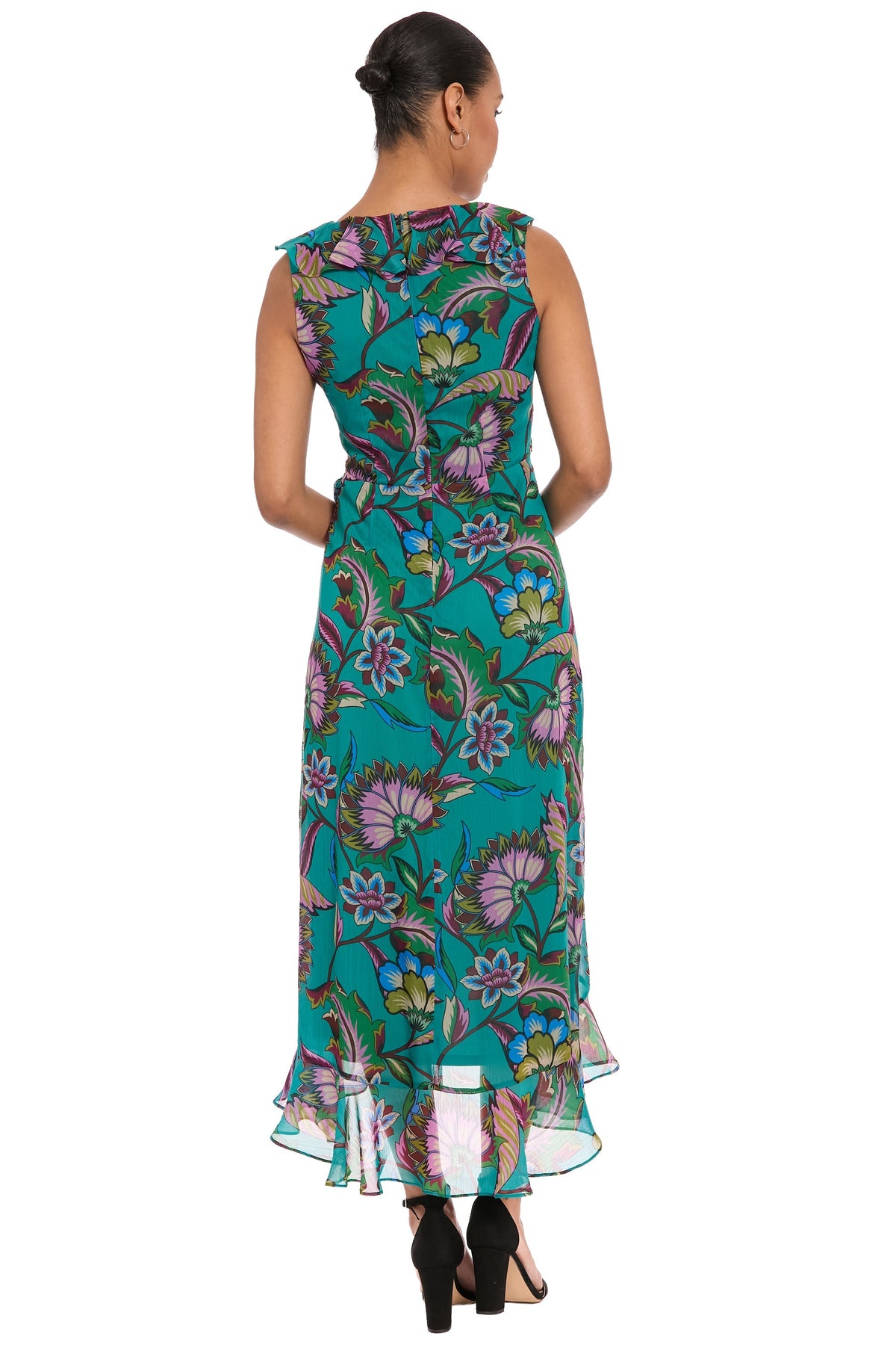 Rosie in Jacobean Fan